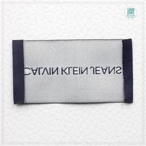 <span class=keywords><strong>Étiquettes</strong></span> tissées OEM <span class=keywords><strong>de</strong></span> gros bon marché d'usine <span class=keywords><strong>de</strong></span> Shenzhen personnalisées plus <span class=keywords><strong>de</strong></span> marque <span class=keywords><strong>de</strong></span> tissage <span class=keywords><strong>de</strong></span> style pour les <span class=keywords><strong>vêtements</strong></span> - Product Image 3