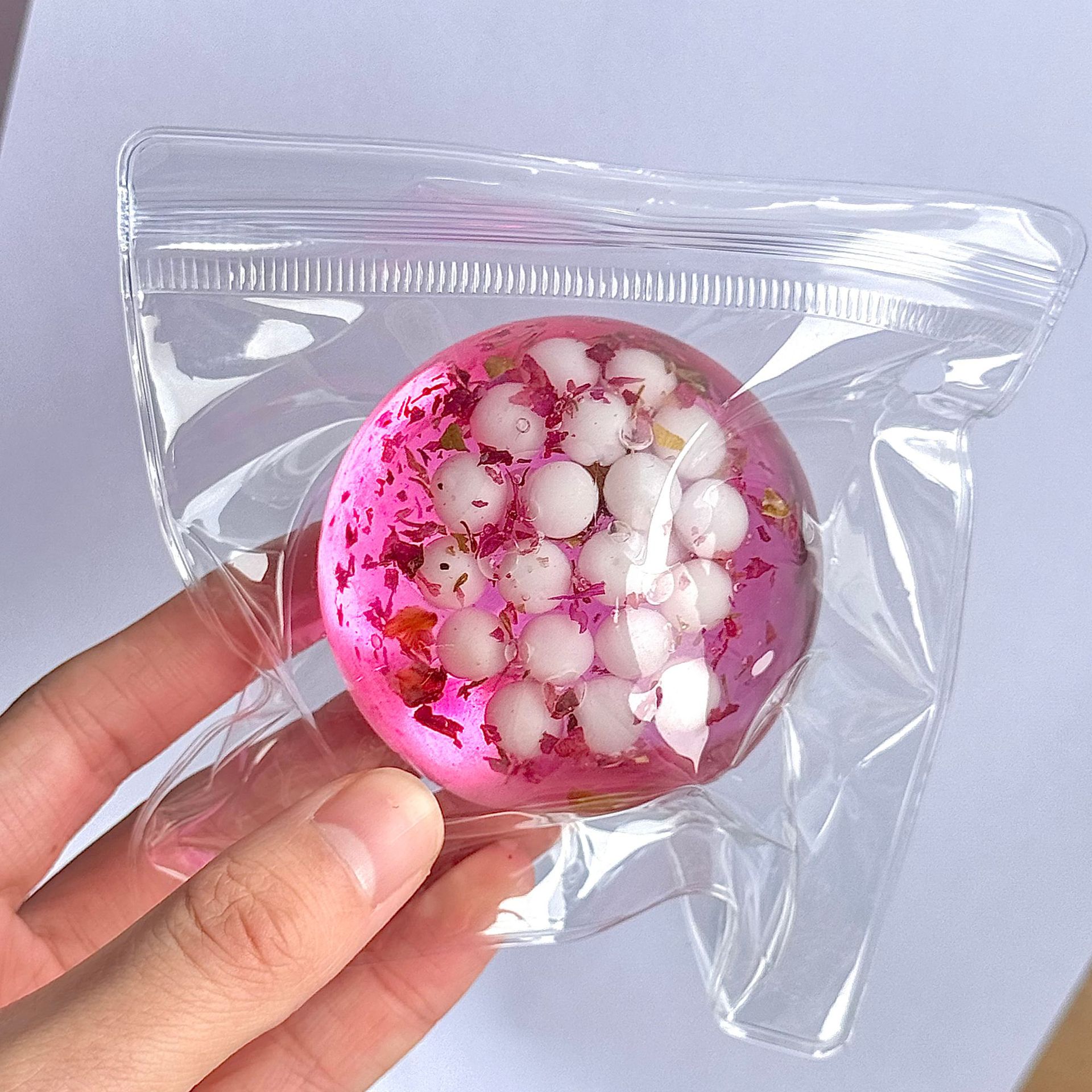 20298-Petites boules de riz gluant à la rose
