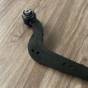 Bras de suspension supérieur arrière Toyota RAV4 48770-0R010, pièce de rechange pour suspension non indépendante - Product Image 2