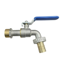 Robinet d'eau en laiton très vendu pour l'exportation ; Robinet en laiton 4 points ; Robinet pour réservoir IBC Totem ; Robinet d'extérieur pour jardin avec placage nickel