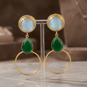 Pendientes Colgantes Plateados en Oro con Turquesa y Ónix Verde, Hechos a Mano, Estilo Étnico, Unisex - Product Image 2