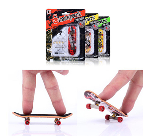 Touche en érable bon marché en plastique éducatif <span class=keywords><strong>Mini</strong></span> enfants jeu de bureau pont doigt planches à roulettes avec rampe - Product Image 1