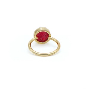 El mejor precio para el elegante anillo de jade rojo Ajuste de bisel chapado en oro de 18 quilates Certificado por terceros para fiesta de boda y uso diario - Product Image 4