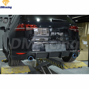 Lèvre de diffuseur de pare-chocs arrière en fibre de carbone style <span class=keywords><strong>OETTINGER</strong></span> pour VW <span class=keywords><strong>GOLF</strong></span> <span class=keywords><strong>7</strong></span> <span class=keywords><strong>GTI</strong></span> MK7 2014-2018 - Product Image 2