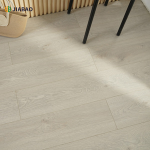 Suelo Laminado de Roble Blanco Brillante, Roble Claro de Alto Brillo, Cerezo Brasileño, Resistente al Agua AC4, Ecológico, para Baño - Product Image 4