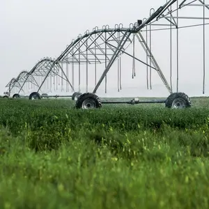 2023 CHINE Système d'irrigation à pivot central à moteur automatique Pistolet à pluie Machine d'irrigation de Shandong