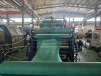 Extrudeuse multifonctionnelle à vis unique pour la fabrication de filets géo, de filets d'alimentation pour volailles et de filets de signalisation, pour la production de mailles plates et de filets géo.