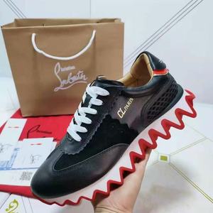 Chaussures de course tendance européennes 2026 CL pour hommes et femmes, à plateforme requin, semelles ondulées évidées, amortissantes et antidérapantes - Product Image 4