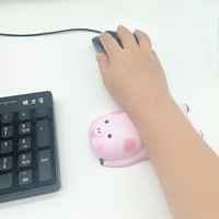 Boneka penghilang stres yang lembut dan lucu, bantal empuk multifungsi, ornamen meja, bantalan pergelangan tangan, alas mouse.