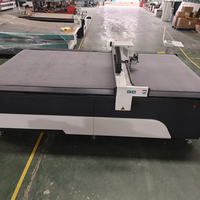 Plotter de cama plana para corte y impresión de cajas de embalaje, máquina de corte CNC digital para regalos de cumpleaños de muñecas