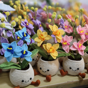 Fleurs artificielles en pot <span class=keywords><strong>d</strong></span>'orchidée tricotées à la main, mignonnes et abordables, avec design de pot souriant au crochet personnalisé pour la <span class=keywords><strong>d</strong></span>écoration intérieure et les cadeaux de fêtes - Product Image 1