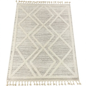 Tapis de salon Adiva moderne pour usage domestique, tissé à la machine, à poils longs et rembourré, avec support en jute, motif floral jacquard en polypropylène - Product Image 1