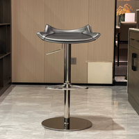 Tabouret de bar pivotant réglable en cuir de selle moderne de qualité supérieure avec design écologique pour hôtel et usage domestique