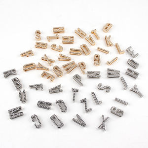 2024 suministros para mascotas, un juego de 26 piezas, abalorio de letras deslizantes de diamantes de imitación de <span class=keywords><strong>8mm</strong></span>, bricolaje, PARA CINTURÓN DE pulsera con nombre de cuero - Product Image 1