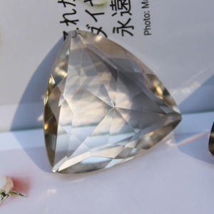 <span class=keywords><strong>Prix</strong></span> de gros sculpté à la main en cristal de quartz fumé naturel grand triangle octogone <span class=keywords><strong>diamant</strong></span> pour pendentif - Product Image 3