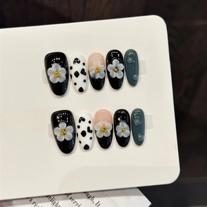 Nuevo Producto Lanzado, <span class=keywords><strong>Uñas</strong></span> Hechas a Mano con Diseño <span class=keywords><strong>de</strong></span> Flores y Diamantes Negros, Diseño <span class=keywords><strong>de</strong></span> Vaca con Diamantes Blancos, Combinación <span class=keywords><strong>de</strong></span> Colores Retro Única - Product Image 1