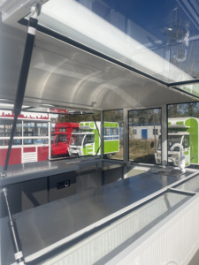 Nuovo Design Mobile Fast Food Truck <span class=keywords><strong>Piaggio</strong></span> Tuk Tuk Food Coffee Van Beer Bar elettrico triciclo 3 ruote carrello elettrico cibo - Product Image 5