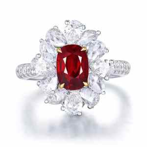 Ensemble de bijoux de luxe SGARIT, bague et pendentif, Afrique du Sud, diamant naturel 35 pièces 1,482 ct et rubis naturel du Mozambique 2,05 ct, or 18 carats - Product Image 5