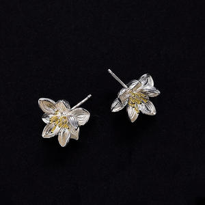 Pendientes de Flor con Baño de Oro de Dos Tonos, Aleación, Joyería de Moda para Mujer, Regalo - Product Image 5