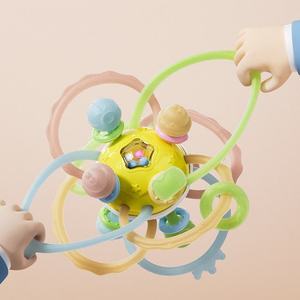 Juguetes para Bebés Manhattan, Pelota de Agarre para Bebés, Juguete de Silicona con Sonido para la Educación Temprana y el Entrenamiento del Agarre, Juguete Relajante para Bebés - Product Image 4