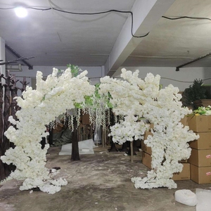 Arche de fleurs artificielles de cerisier de haute qualité, blanches et roses, personnalisées, pour décor de toile de fond de mariage - Product Image 2