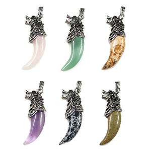 Collana con ciondolo a forma di dente di lupo con ciondolo intagliato in pietra di cristallo naturale all'ingrosso di gioielli di moda - Product Image 2