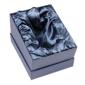 Scatola portagioie blu 16,5x12,5x7,5 cm con rivestimento in raso per confezioni regalo - Product Image 1