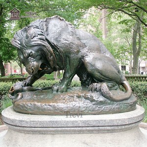 Estatua de León y Serpiente de Bronce Fundido TREVI |   Escultura de Animales Salvajes de Estilo Animalier, Fundida por la Método de la Cera Perdida, para Decoración de Jardines y Propiedades Exteriores - Product Image 3