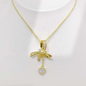 Collier personnalisé en argent 925 plaqué or avec nœud pour meilleures amies, design tendance, pour maman, délicat, pour l'été, avec breloques de mariée - Product Image 1