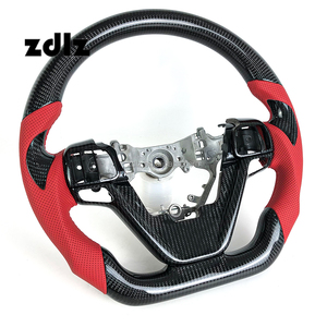 Volant personnalisé en cuir perforé rouge et fibre de carbone pour Toyota Highlander - Product Image 3