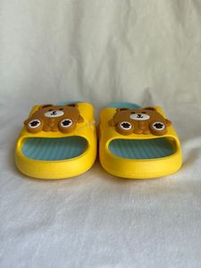 Pantofole con Motivo Orso Giallo, Suola da 20MM Antiscivolo in EVA, per Tutte le Stagioni, Uso Domestico - Product Image 6