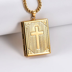 Delicado Collar con Colgante de Marco de Fotos en Acero Inoxidable 316L Chapado en Oro PVD de 14k/18k, Joyería Fina, Collar con Diseño de Biblia para Mujeres y Hombres - Product Image 4