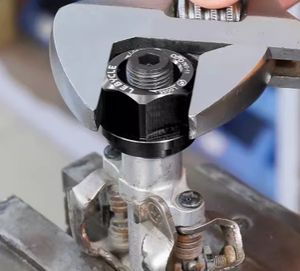 Herramienta de Extracción de Eje de Pedal sin Clip LEBYCLE, Herramienta Multifuncional Duradera para Extracción e Instalación de Pedales de Bicicleta para un Bloqueo Seguro - Product Image 5