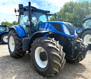 New Holllland T7.230 Tracteurs d'occasion à vendre - Product Image 1