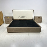 OAKEN Natürliches Eichen-Niedrigprofil-Plattformbett in Kingsize mit Gepolstertem Kopfteil Minimalistisches Massivholz-Bettgestell Schlafzimmermöbel
