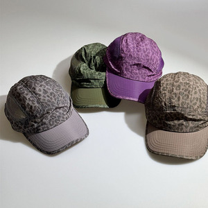 Gorra de Béisbol Deportiva Personalizada de Secado Rápido, 5 Paneles, Visera Curva, Ligera, con Estampado de Leopardo, de Nailon, para Campamento y Actividades al Aire Libre - Product Image 2