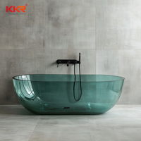 Baignoire autoportante en résine transparente au design moderne