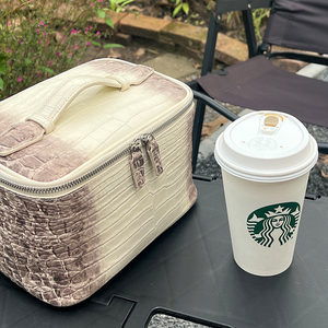 Borsa Cosmetica in <span class=keywords><strong>Pelle</strong></span> di Lusso all'Ingrosso, Elegante Pochette in <span class=keywords><strong>Vera</strong></span> <span class=keywords><strong>Pelle</strong></span> per Trucchi, Organizer per Cosmetici da Donna con Logo Personalizzato - Product Image 2