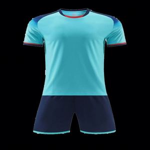 Nouveaux maillots de football d'été pour la saison en cours, ensembles unisexes avec technologie de découpe automatisée - Product Image 4