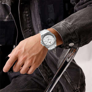 Nouvelle montre à quartz pour homme NAVIFORCE 9245, bracelet en acier inoxydable, étanche, avec lumière nocturne, calendrier, montre de sport décontractée - Product Image 4