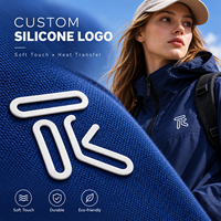 Logo en silicone 3D gaufré personnalisé, durable, à transfert thermique, pour T-shirt, veste, casquette, vêtements de sport