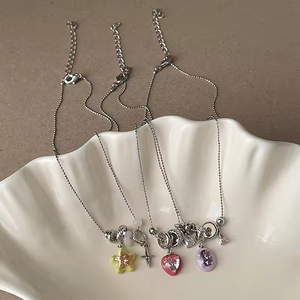 Colliers pendentifs étoile porte-bonheur jaunes tendance pour femmes et jeunes filles, collier élégant en zircon croix simple pour femmes, bijoux esthétiques - Product Image 4