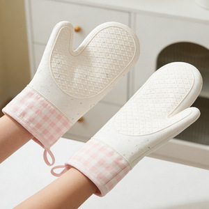 Heat Resistant Silicone Oven Mitts 26cm Thickened For Kitchen <b>Microwave</b> Oven Use - Product Image 3