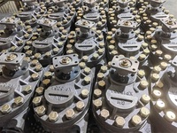 مضخة تروس هيدروليكية KP1405A KP1505A KP75A لشاحنة قلابة، دوران يميني، حديد الزهر، 250 بار، 145 سم³، ضمان سنة واحدة