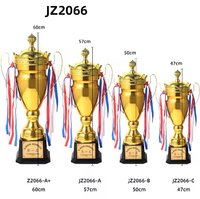Coupe de trophée de football en métal à prix de gros avec électroplaqué doré, logo et lettres personnalisés, trophées en métal