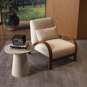 Sillón Individual de Estilo Nórdico, Tela Beige, Brazos de Madera, Silla Informal para Sala de Estar - Product Image 1