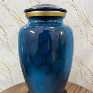 Domtop Premium hecho a mano grande azul latón cremación urna hecha a mano en la India adultos suministros funerarios para cenizas humanas - Product Image 2