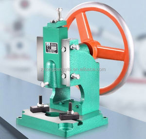 Prensa Hidráulica Manual de Sobremesa Pequeña de Aluminio para Punzonado, Extrusión, Impresión, Remachado y Corte de Madera y Plástico - Product Image 3
