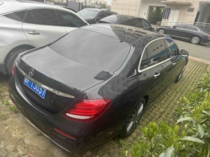 Mercedes <span class=keywords><strong>Benz</strong></span> Clase <span class=keywords><strong>E</strong></span> W213 Sedán Gasolina 2020 <span class=keywords><strong>E</strong></span> 300 L Sport Luxury Usado, Venta al por Mayor de Autos Usados - Product Image 3