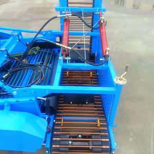 <span class=keywords><strong>Moissonneuse</strong></span>-batteuse autochargeuse pour pommes de terre et carottes, haute productivité, transmission par engrenages - Product Image 6